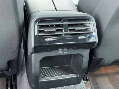 Used 2025 BMW 530i image 41