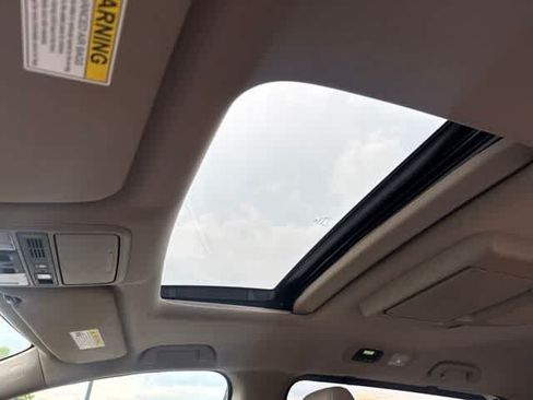 Used 2018 Honda Odyssey Elite image 18