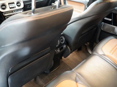 Used 2021 Mercedes-Benz G 550 w/ G Manufaktur Interior Package image 14