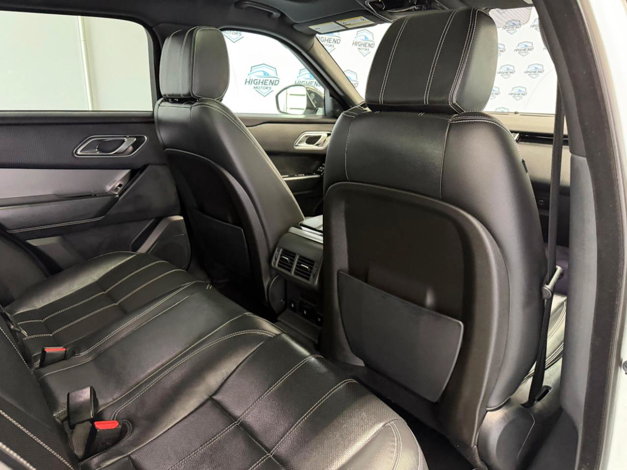 Used 2018 Land Rover Range Rover Velar S AWD/4WD image 24