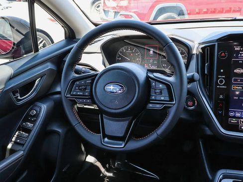 Used 2024 Subaru Crosstrek 2.5i Limited w/ Crosstrek Mirror Package AWD/4WD image 19