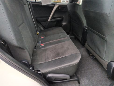 Used 2017 Toyota RAV4 LE w/ All Weather Liner Package image 29