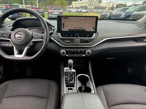 Certified 2024 Nissan Altima 2.5 SV w/ SV Premium Package image 4