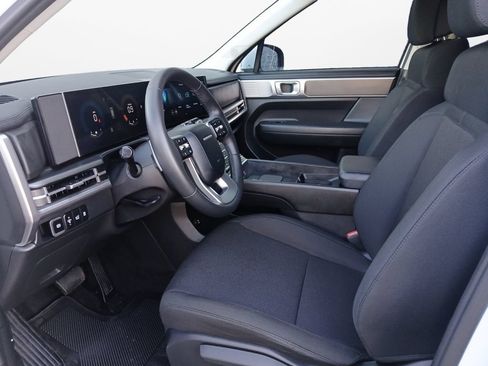 Used 2025 Hyundai Santa Fe SE AWD/4WD image 19