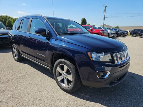 Used 2016 Jeep Compass High Altitude AWD/4WD image 7
