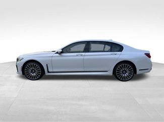 Used 2021 BMW 750i xDrive w/ Executive Package video 4