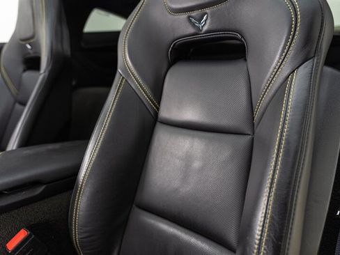 Used 2018 Chevrolet Corvette Z06 RWD image 38