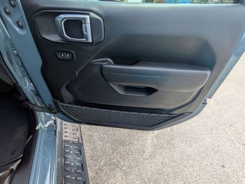 Used 2024 Jeep Wrangler Sport S image 34