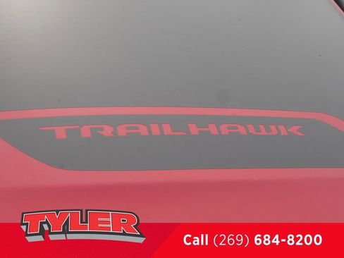 Used 2023 Jeep Compass Trailhawk w/ Trailhawk Elite Group AWD/4WD image 12