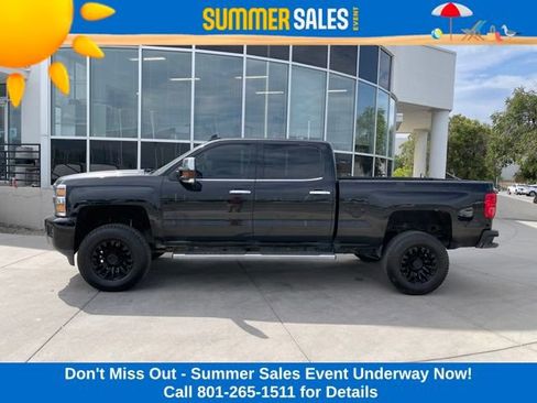 Used 2016 Chevrolet Silverado 2500 High Country w/ Duramax Plus Package AWD/4WD image 2