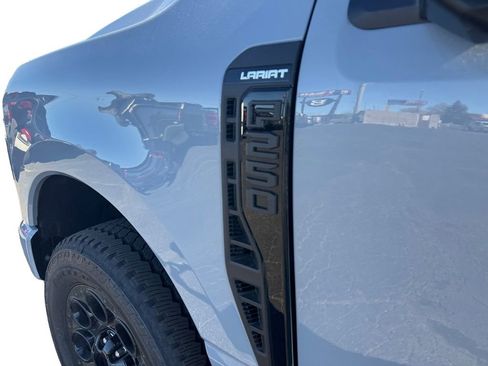 New 2026 Ford F250 Lariat w/ Black Appearance Package image 46