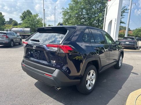 Used 2019 Toyota RAV4 XLE w/ Convenience Package AWD/4WD image 5