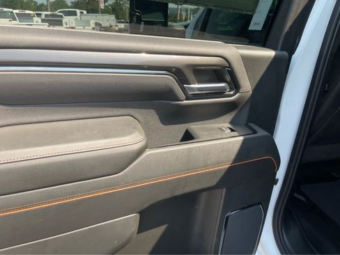 Used 2024 GMC Sierra 2500 AT4 w/ AT4 Premium Plus Package AWD/4WD image 20