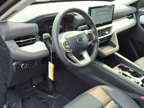 Used 2026 Ford Explorer Active w/ Active Comfort Package AWD/4WD image 18