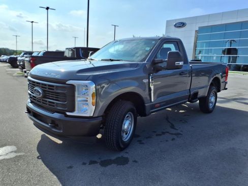 Used 2025 Ford F150 XL image 7