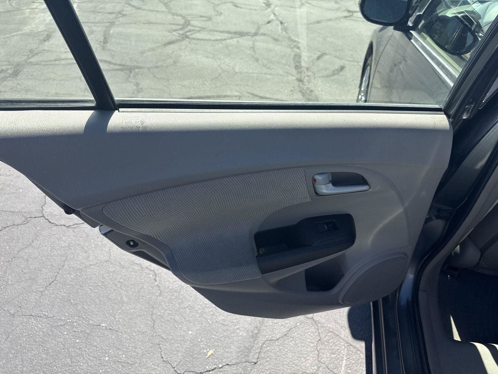 Used 2014 Honda Insight EX image 12