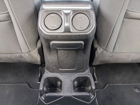 Used 2021 Jeep Gladiator Sport image 39