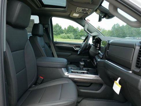 New 2026 Chevrolet Silverado 1500 LTZ w/ LTZ Premium Package image 9