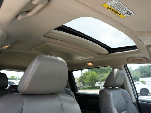 Used 2015 Honda Odyssey Touring Elite image 24