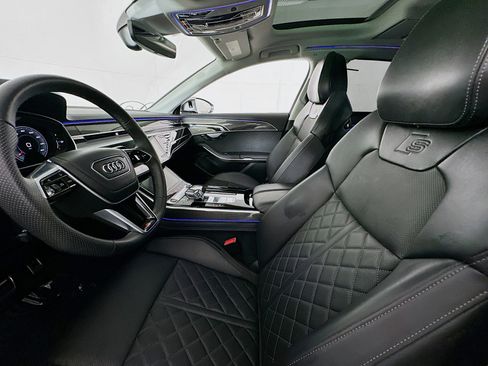 Used 2022 Audi S8 w/ S8 Executive Package image 21