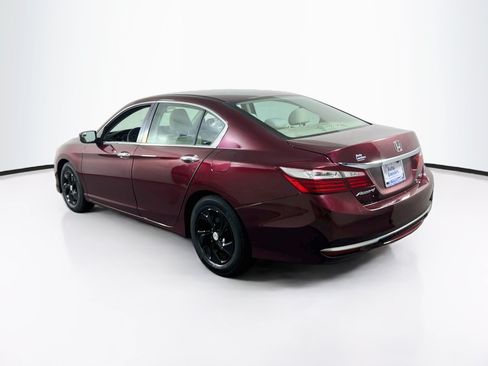 Used 2017 Honda Accord LX image 7