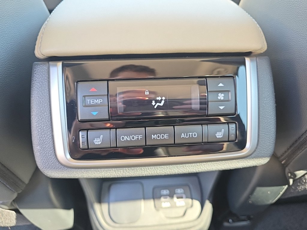 Used 2024 Subaru Ascent Limited AWD/4WD image 21