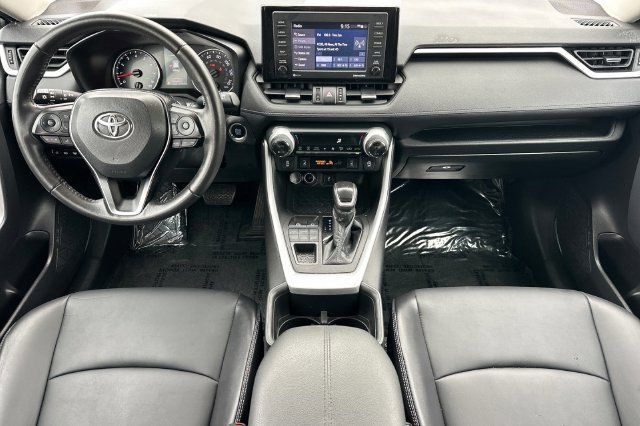 Certified 2022 Toyota RAV4 XLE Premium AWD/4WD image 17