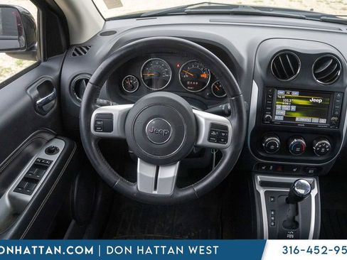Used 2017 Jeep Compass High Altitude AWD/4WD image 5