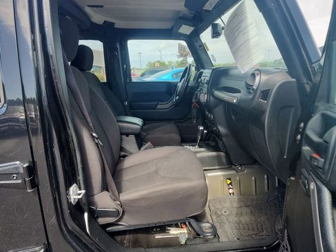 Certified 2018 Jeep Wrangler Unlimited Sport S AWD/4WD image 27