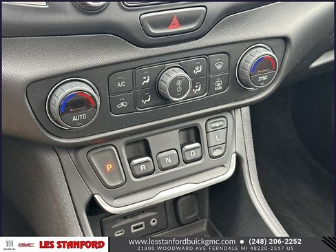 Used 2019 GMC Terrain SLT w/ Preferred Package AWD/4WD image 33