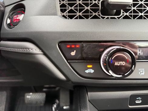 New 2025 Honda Accord SE image 30