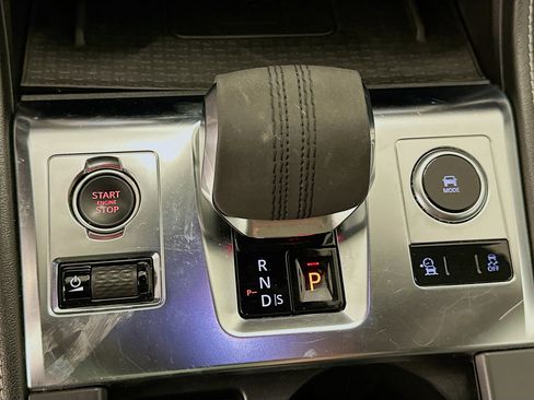 Used 2024 Jaguar F-PACE R-Dynamic S image 25