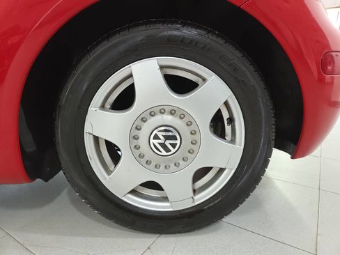 Used 1998 Volkswagen Beetle Coupe FWD image 11