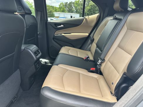 Used 2023 Chevrolet Equinox Premier FWD image 21