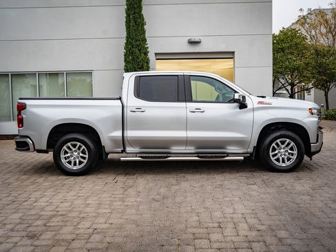 Used 2021 Chevrolet Silverado 1500 LT w/ Z71 Off-Road Package image 6