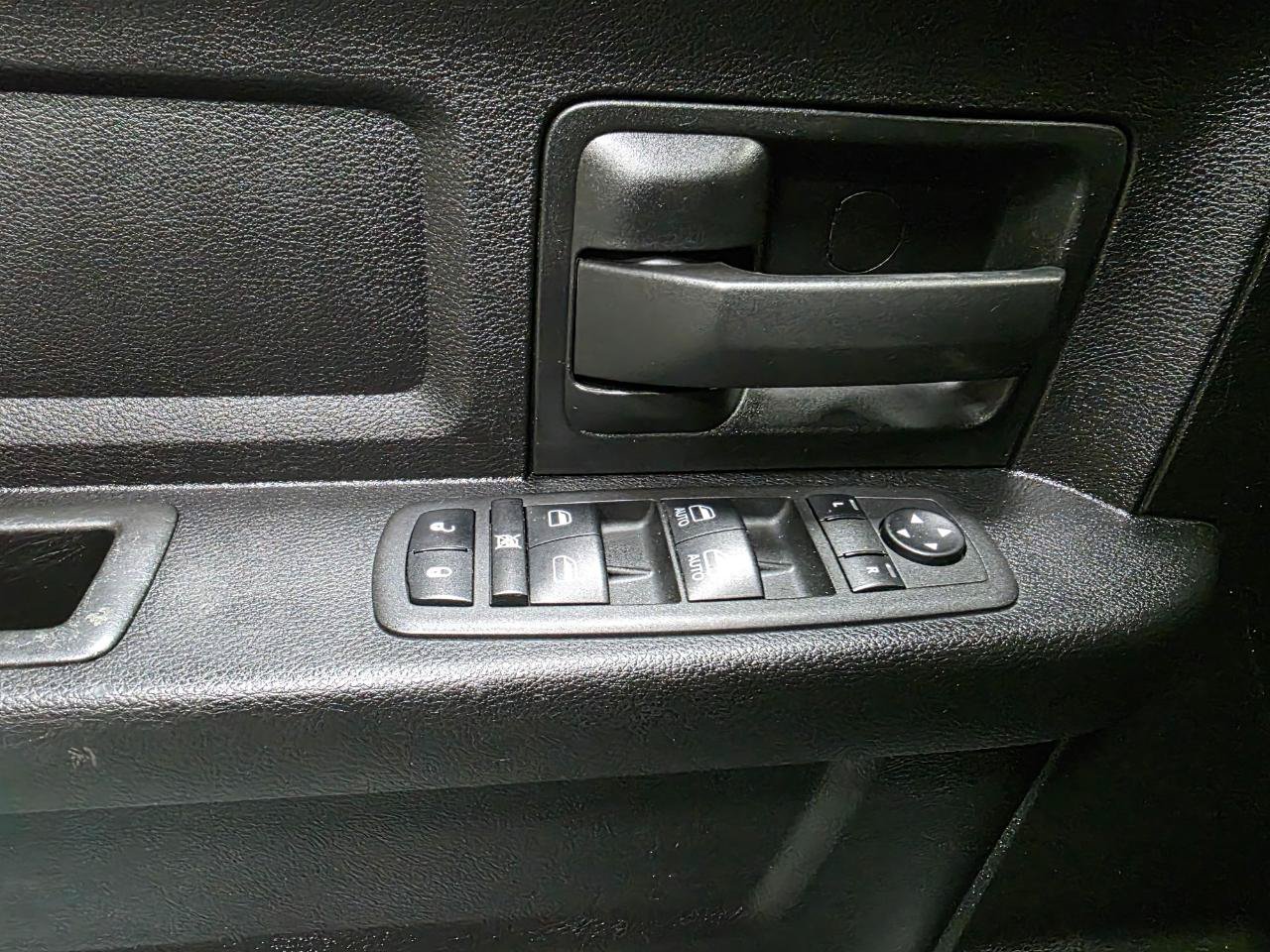 Used 2022 RAM 1500 Tradesman w/ Tradesman SXT Package AWD/4WD image 18