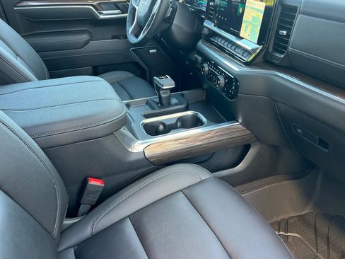 New 2026 Chevrolet Silverado 1500 RST w/ Redline Edition AWD/4WD image 15
