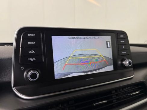 Used 2020 Kia Telluride S FWD image 22
