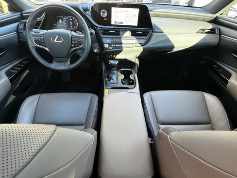 Certified 2023 Lexus ES 250 w/ Premium Package image 35