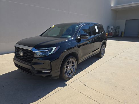 Certified 2023 Honda Passport EX-L image 5