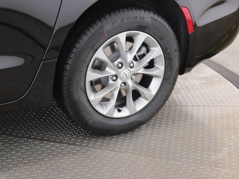New 2026 Chrysler Pacifica Select AWD/4WD image 14