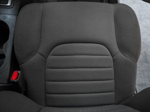 Used 2018 Nissan Frontier S image 28