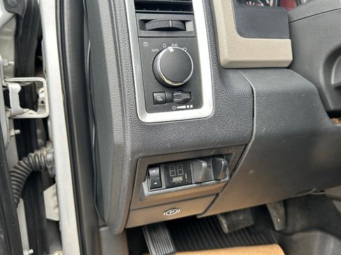 Used 2011 RAM 2500 SLT image 7