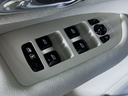 New 2026 Volvo XC90 T8 Ultra w/ Protection Package Premier AWD/4WD image 18