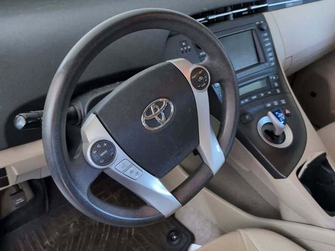 Used 2011 Toyota Prius Three w/ Navigation Pkg image 7