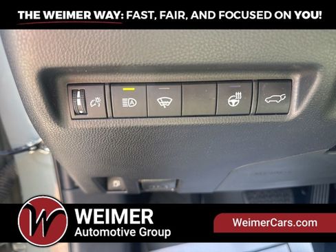 Used 2021 Toyota RAV4 XLE Premium AWD/4WD image 34
