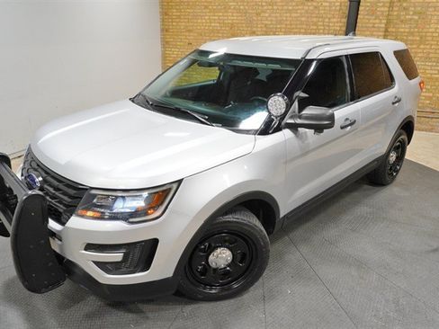Used 2018 Ford Explorer 4WD Police Interceptor image 2