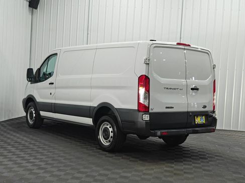 Used 2017 Ford Transit 150 130 Low Roof RWD image 22