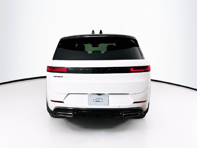 Used 2026 Land Rover Range Rover Sport Dynamic SE AWD/4WD image 6