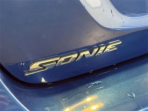 Used 2018 Chevrolet Sonic LT image 26